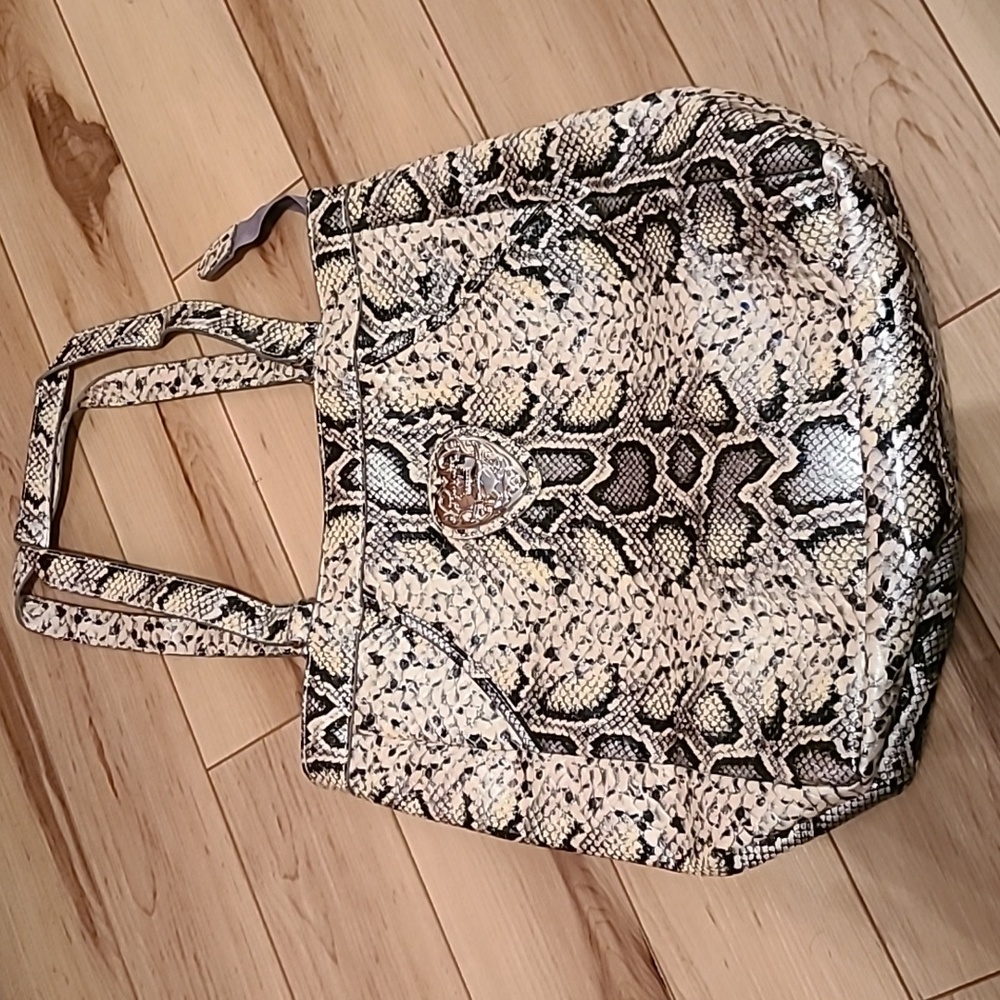 Kathy Van Zeeland Bag